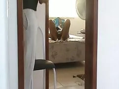グループは楽しい時を過す最初のバンドです ...