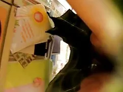 古い灰色の髪の腕時計ティーンカップルco ...