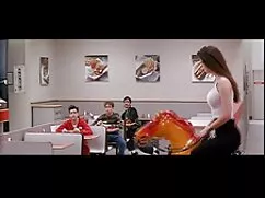美しい女の子は縛られ、その後、マシンセッ ...
