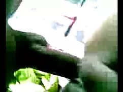 金髪点滅彼女のおっぱいに子供の頃のカメラ ...