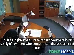 両親は十代の女性のセックスの息子を見まし ...