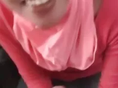 兄は彼のペニスを舐め、それから私は彼を犯 ...